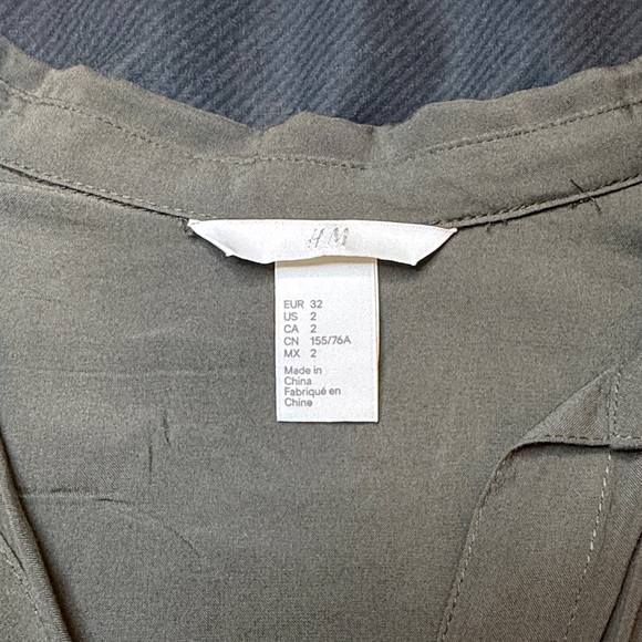 H&M Olive Button Down Blouse - Picture 3 of 4